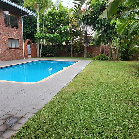 Emangunini Guest House Richards Bay Eksteriør bilde