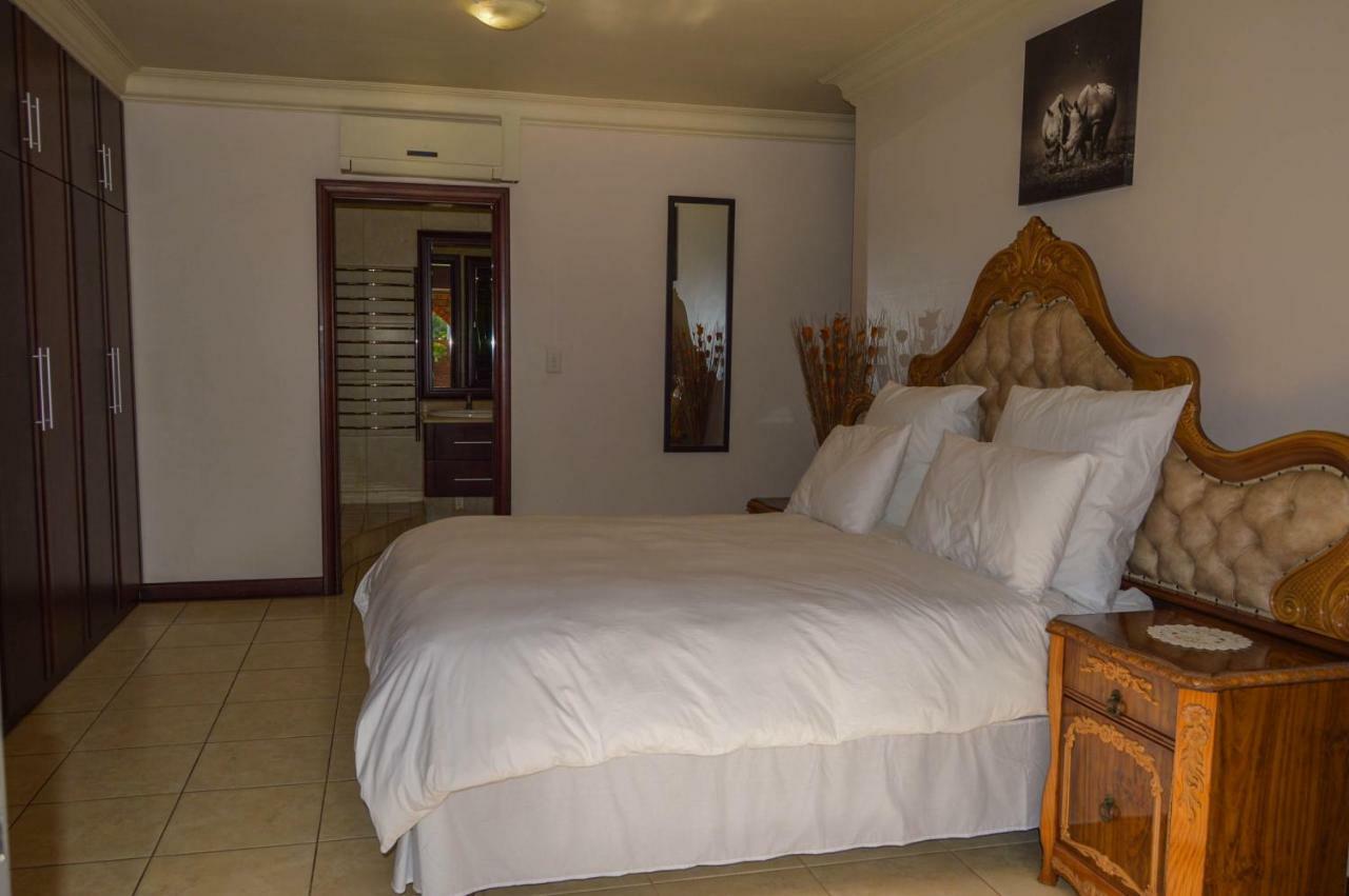 Emangunini Guest House Richards Bay Eksteriør bilde