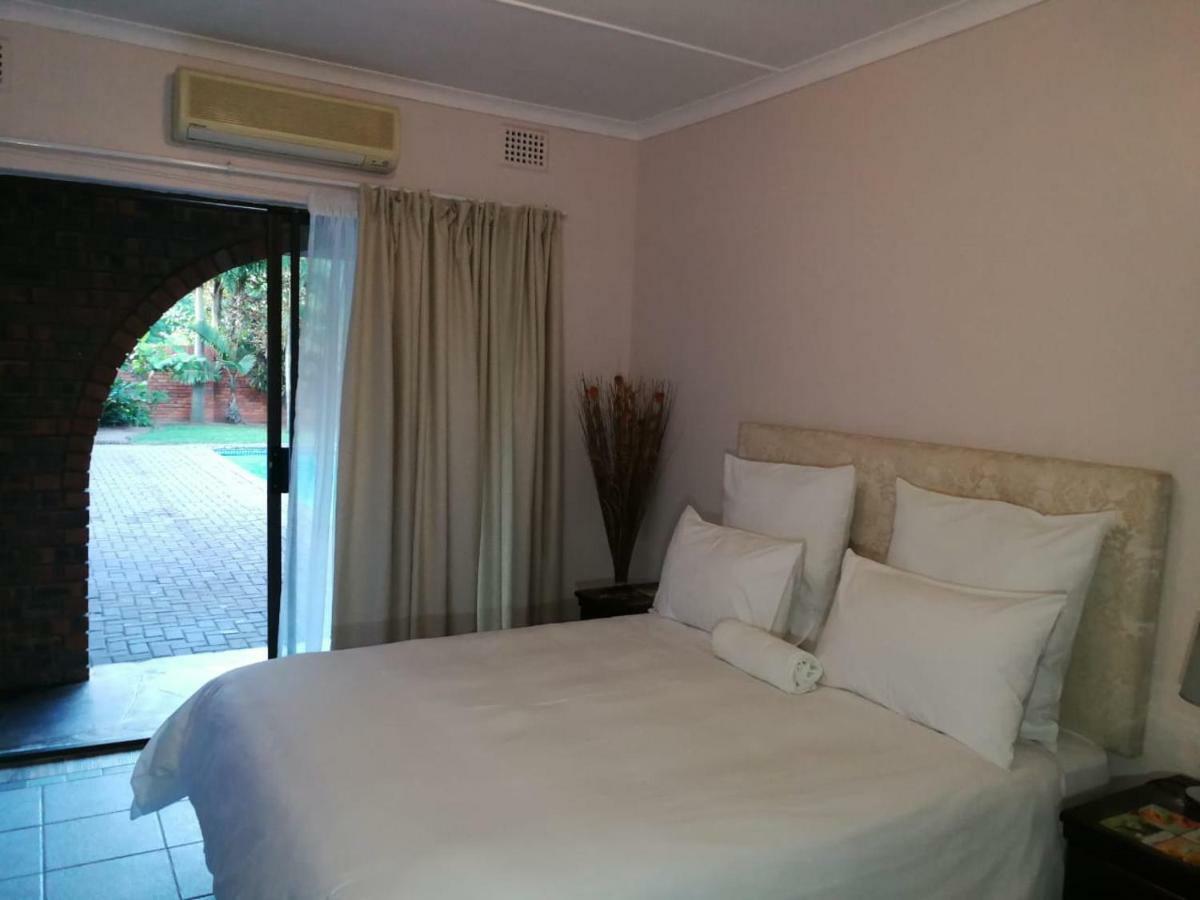 Emangunini Guest House Richards Bay Eksteriør bilde