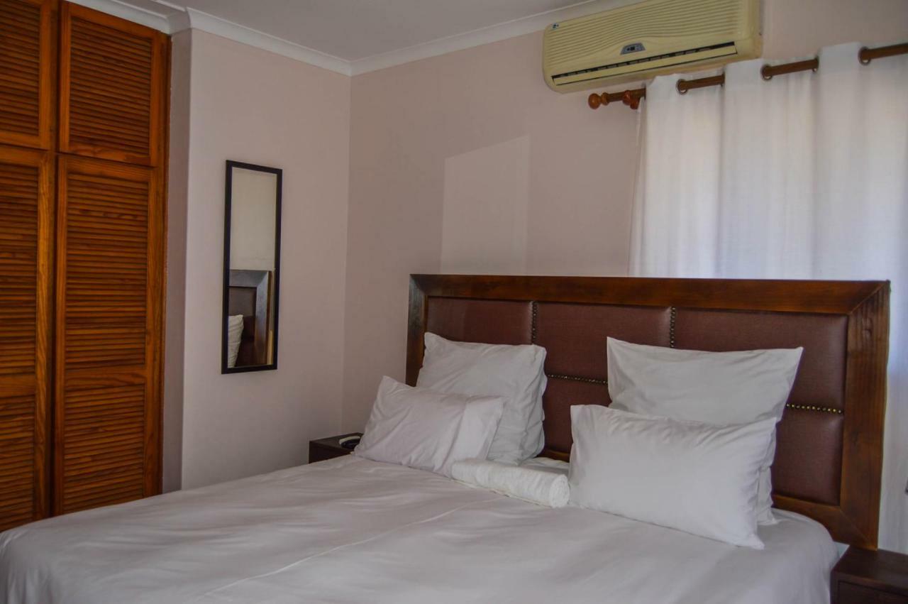 Emangunini Guest House Richards Bay Eksteriør bilde