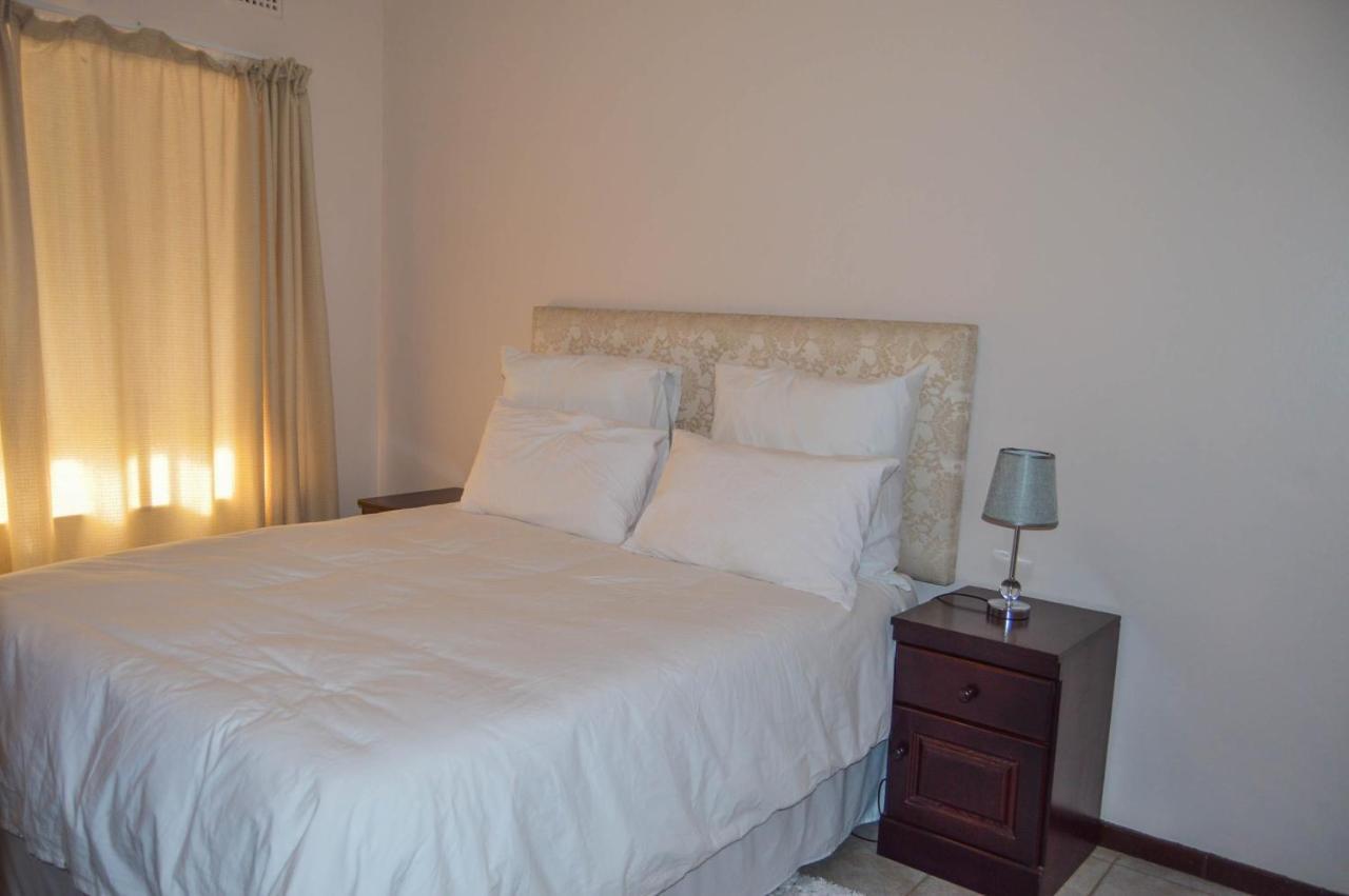 Emangunini Guest House Richards Bay Eksteriør bilde