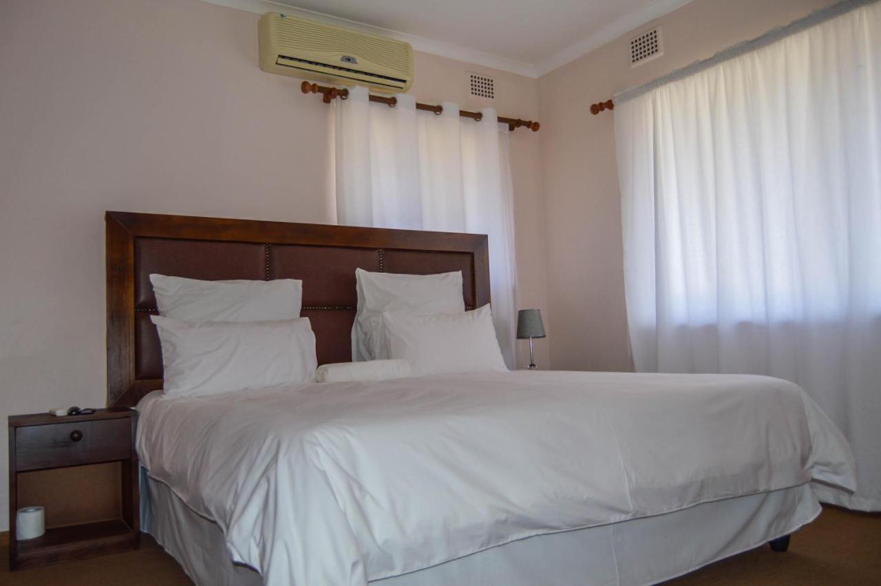 Emangunini Guest House Richards Bay Eksteriør bilde